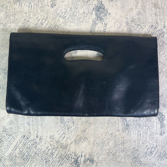 HOBO black leather clutch - Picture 3 of 13